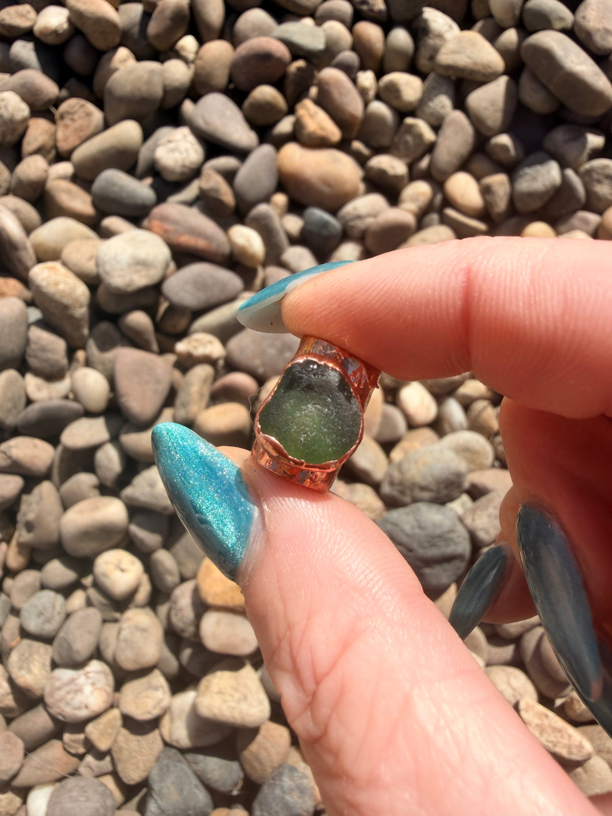 “Eye” 8mm Seaglass Bead