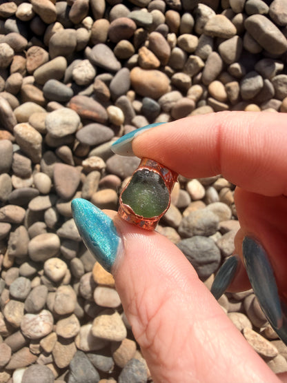 “Eye” 8mm Seaglass Bead
